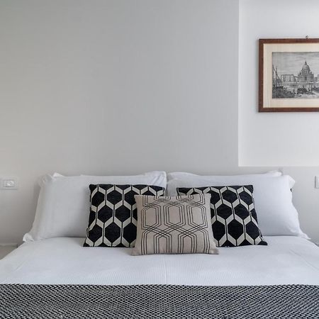Design Apartment With Balcony On The Grand Canal R&R البندقية المظهر الخارجي الصورة